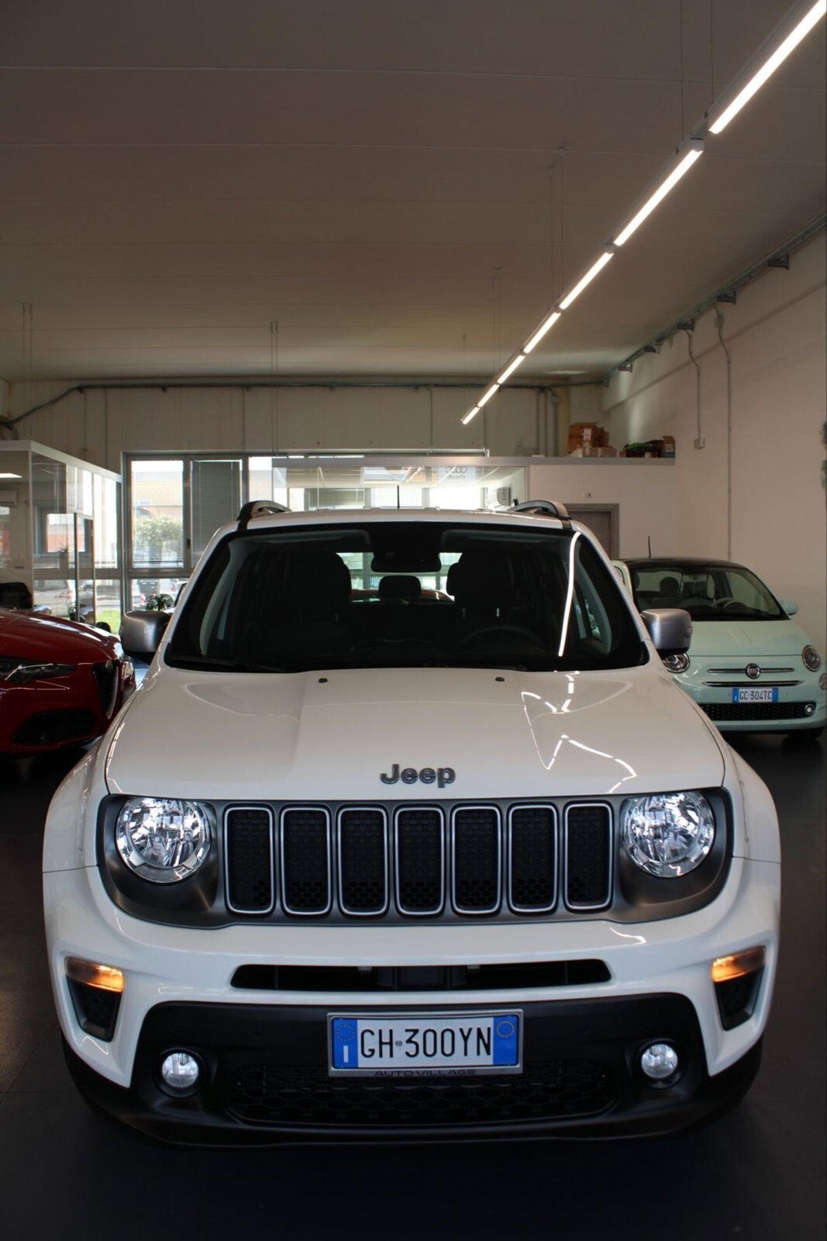 Jeep Renegade 1.3 T4 190CV PHEV 4xe AT6 Business Plus (2)