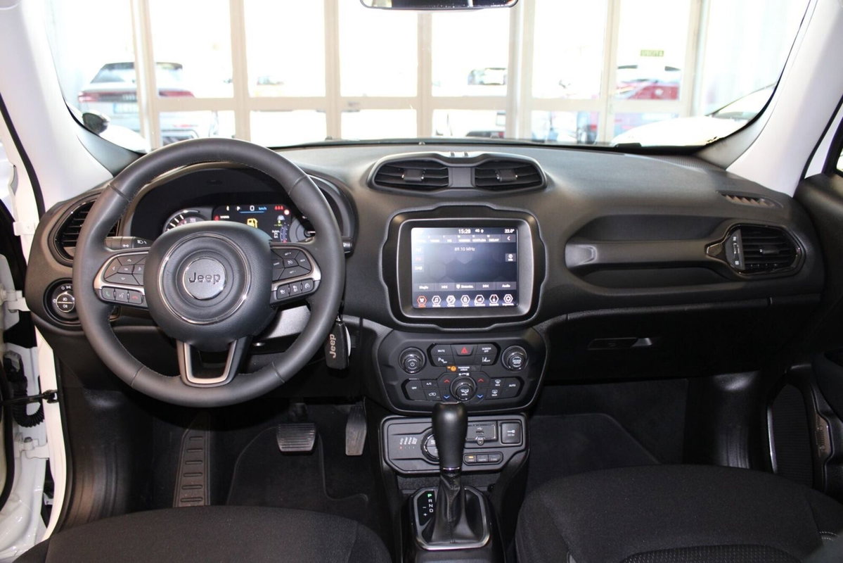 Jeep Renegade 1.3 T4 190CV PHEV 4xe AT6 Business Plus (8)