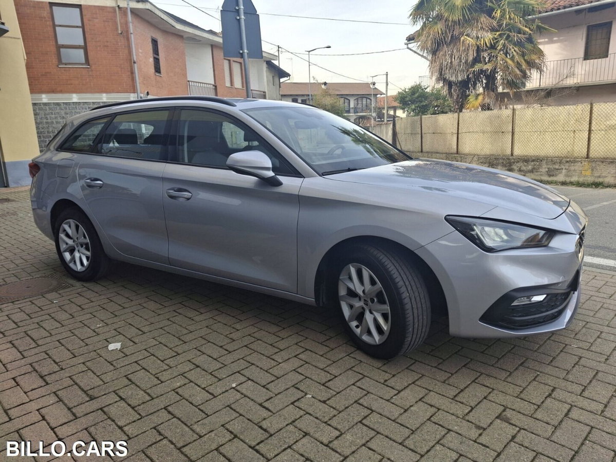 SEAT Leon ST Sportstourer 2.0 tdi Style 150cv dsg (3)