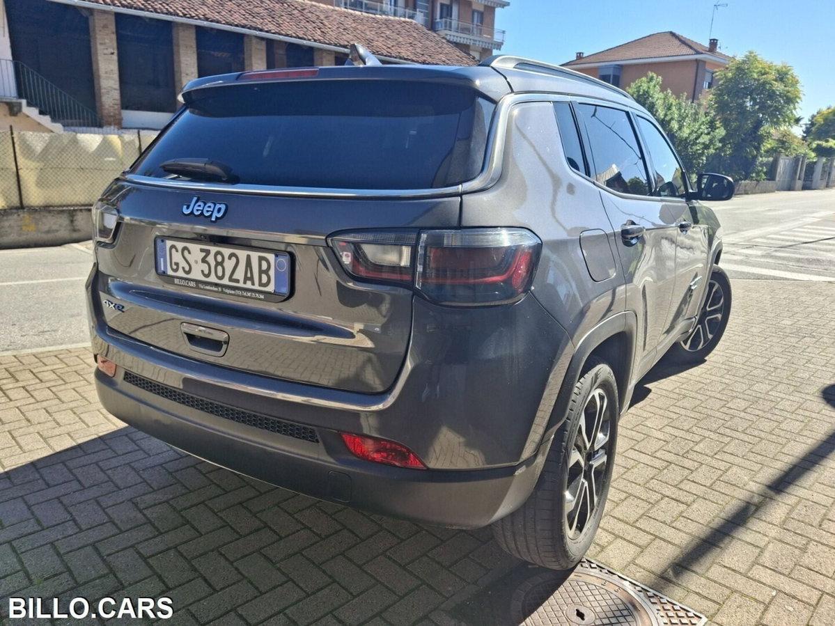Jeep Compass 1.3 T4 190CV PHEV AT6 4xe Limited (3)