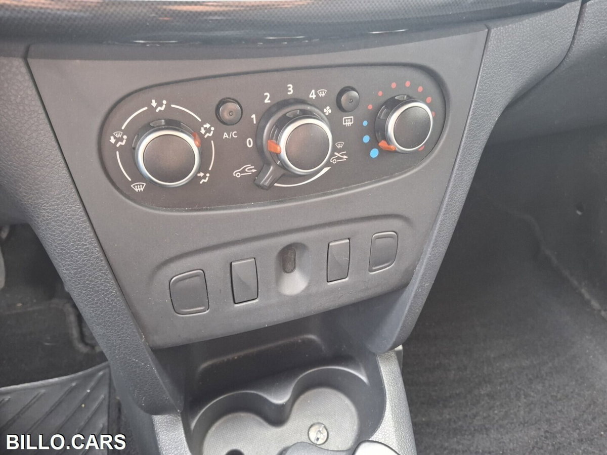 Dacia Sandero 0.9 TCe 12V 90CV Start&Stop Lauréate (13)