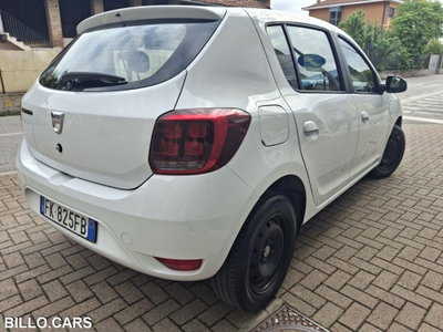 Dacia Sandero 0.9 TCe 12V 90CV Start&Stop Lauréate (3)