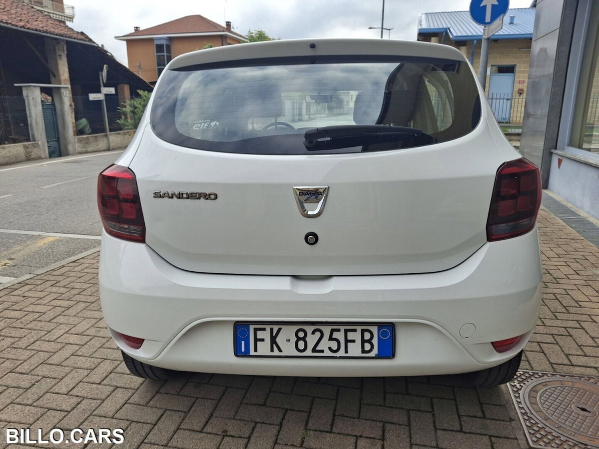 Dacia Sandero 0.9 TCe 12V 90CV Start&Stop Lauréate (4)