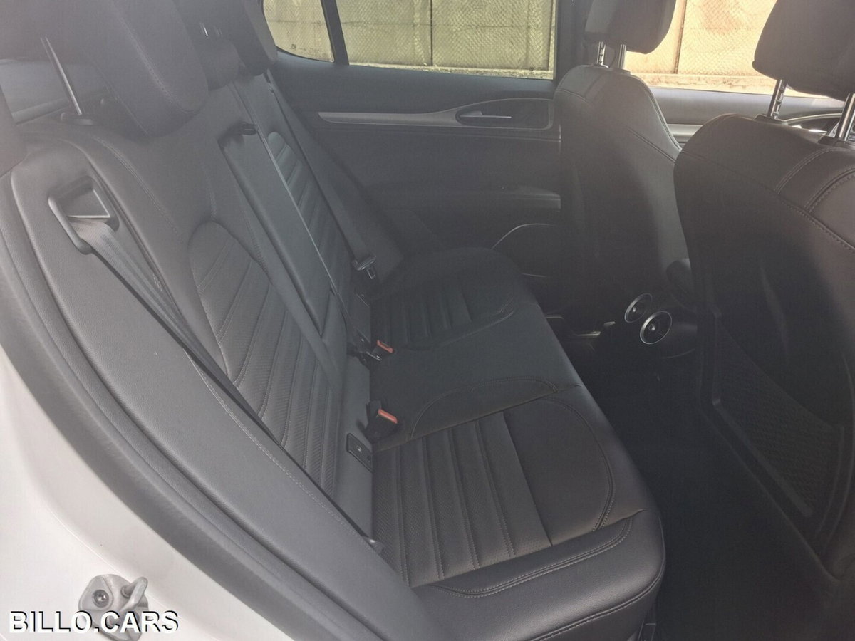 Alfa Romeo Stelvio Stelvio 2.2 Turbodiesel 210 CV AT8 Q4 Veloce Tì (14)
