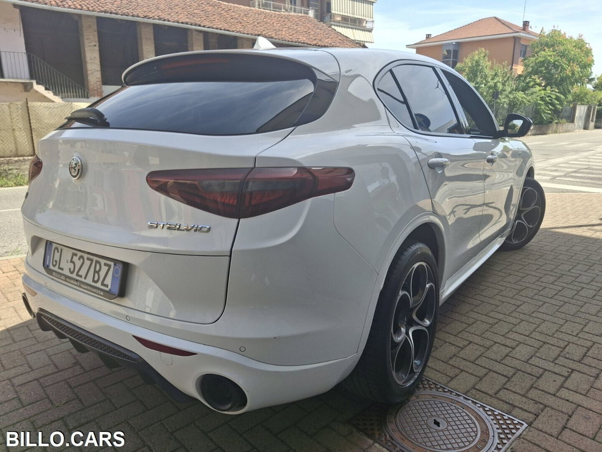 Alfa Romeo Stelvio Stelvio 2.2 Turbodiesel 210 CV AT8 Q4 Veloce Tì (3)