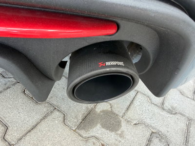 Abarth 695 Cabrio 695 C 1.4 Turbo T-Jet XSR Yamaha Limited Edition (14)