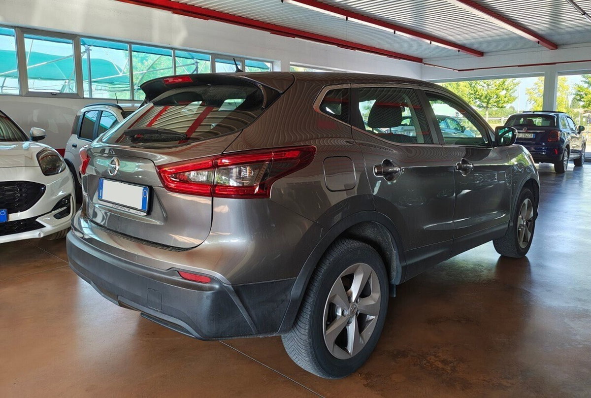Nissan Qashqai 1.5 dCi Business (3)