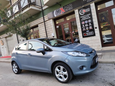 Ford Fiesta 1.4 TDCi 68CV 3 porte Titanium usata