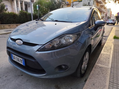 Ford Fiesta 1.4 TDCi 68CV 3 porte Titanium (3)