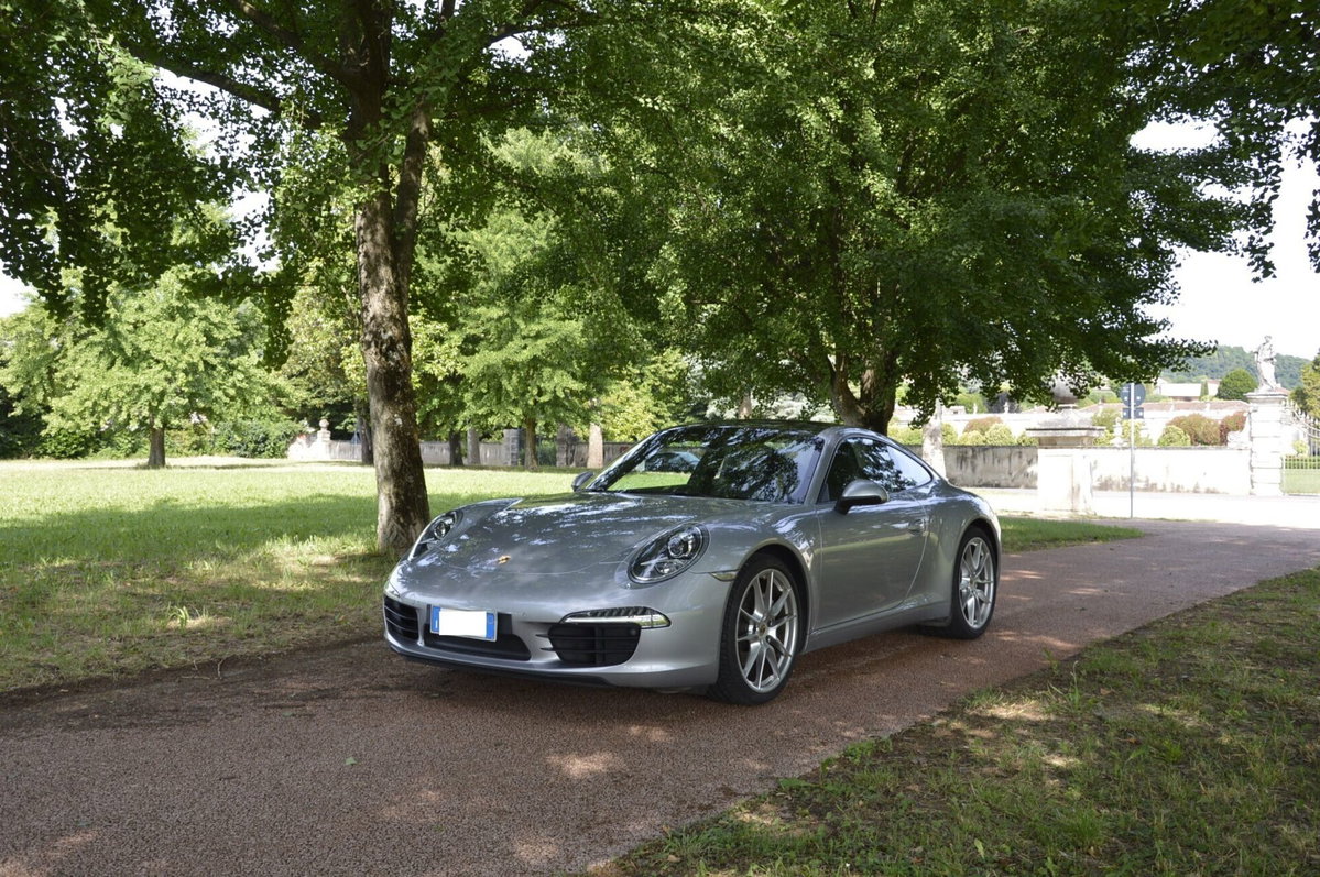 Porsche 911 Coupé 3.4 Carrera (3)