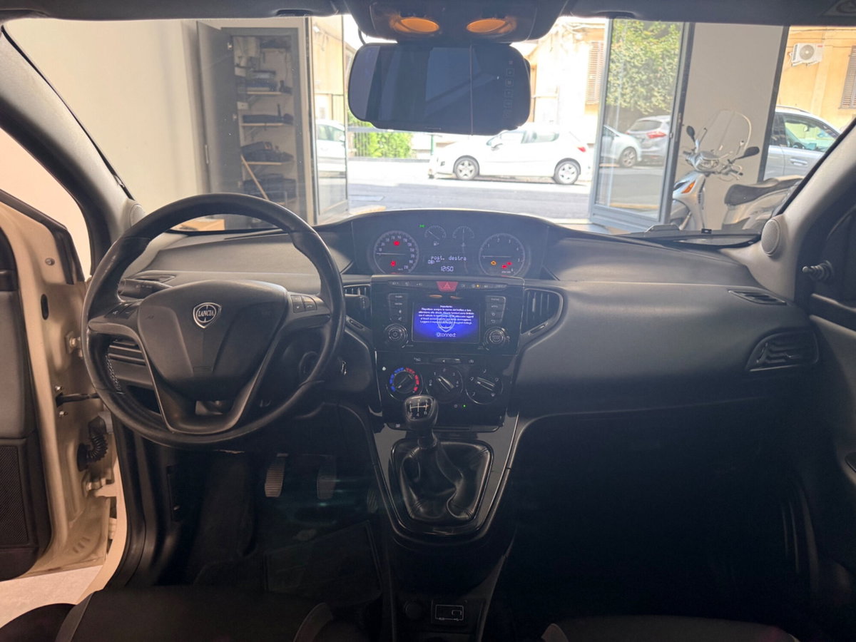 Lancia Ypsilon 1.3 MJT 16V 95 CV 5 porte S&S Gold (10)