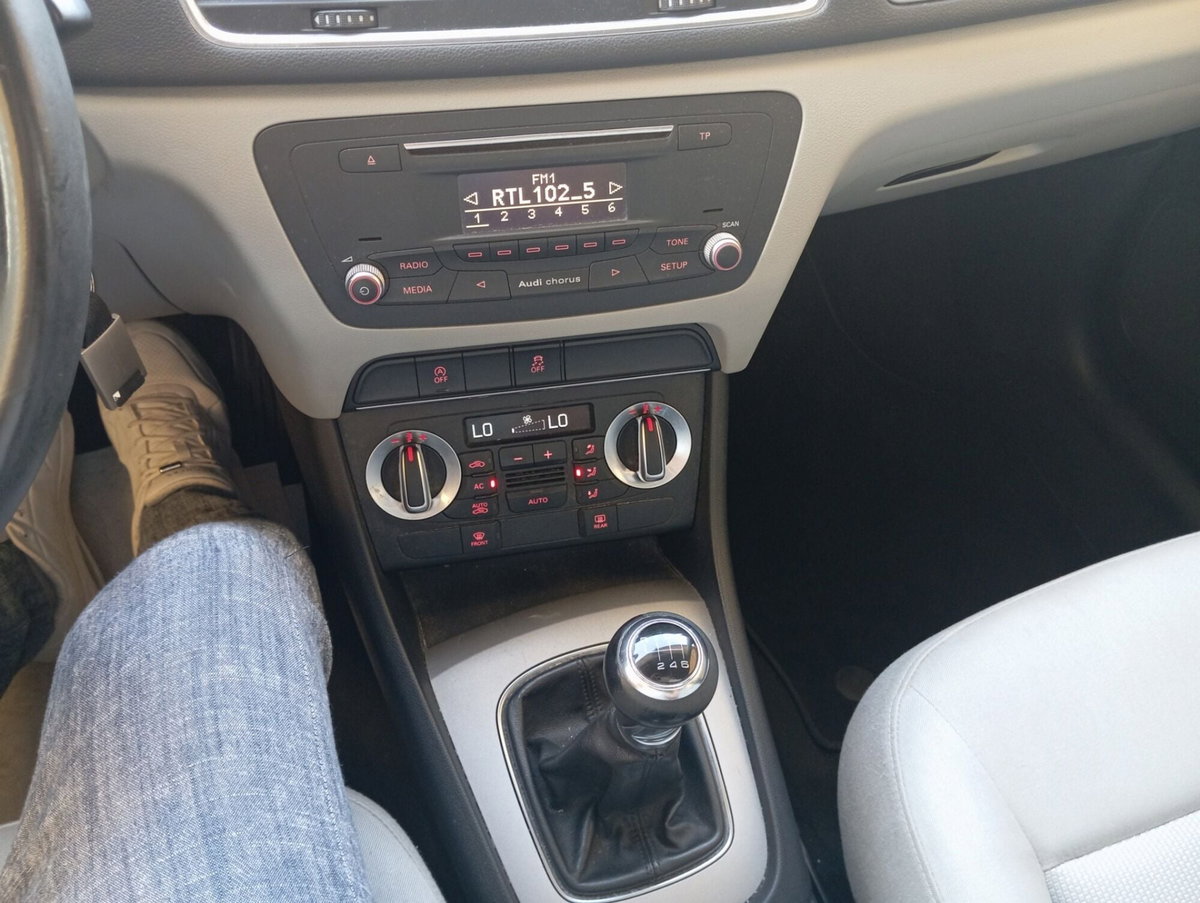 Audi Q3 2.0 TDI (20)