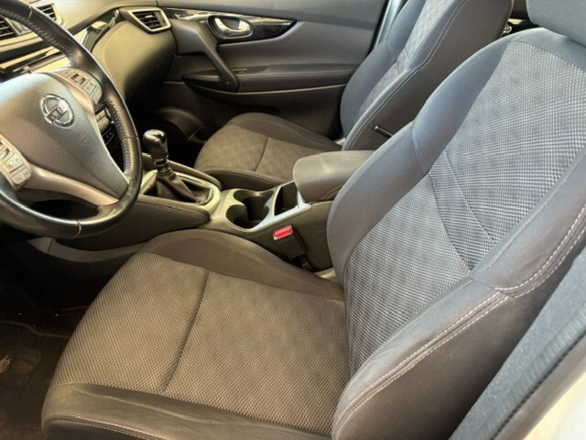 Nissan Qashqai 1.2 DIG-T Acenta (7)