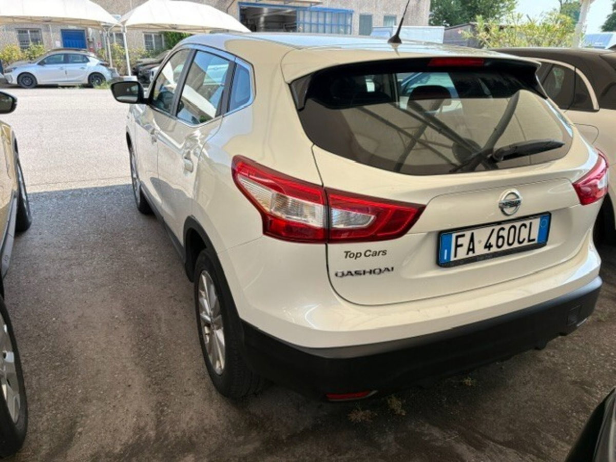 Nissan Qashqai 1.2 DIG-T Acenta (9)