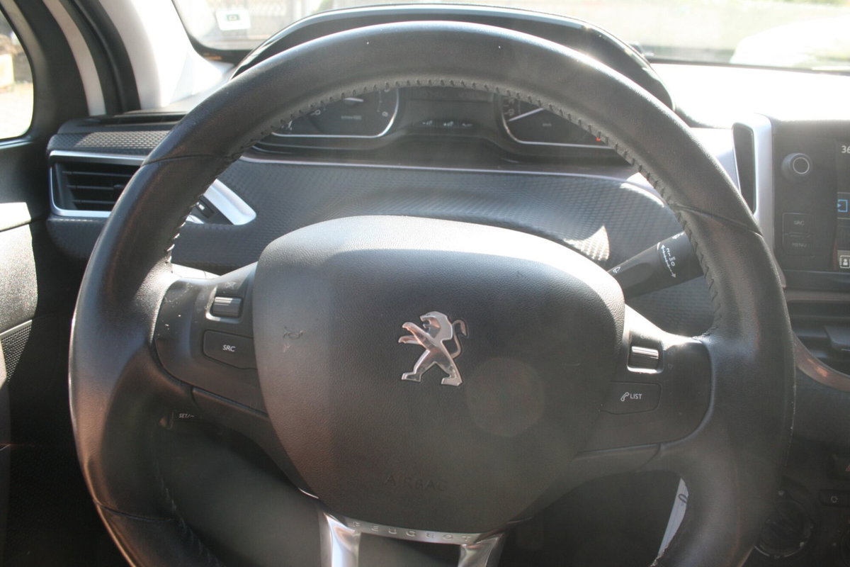 Peugeot 2008 HDi 68CV Active (10)