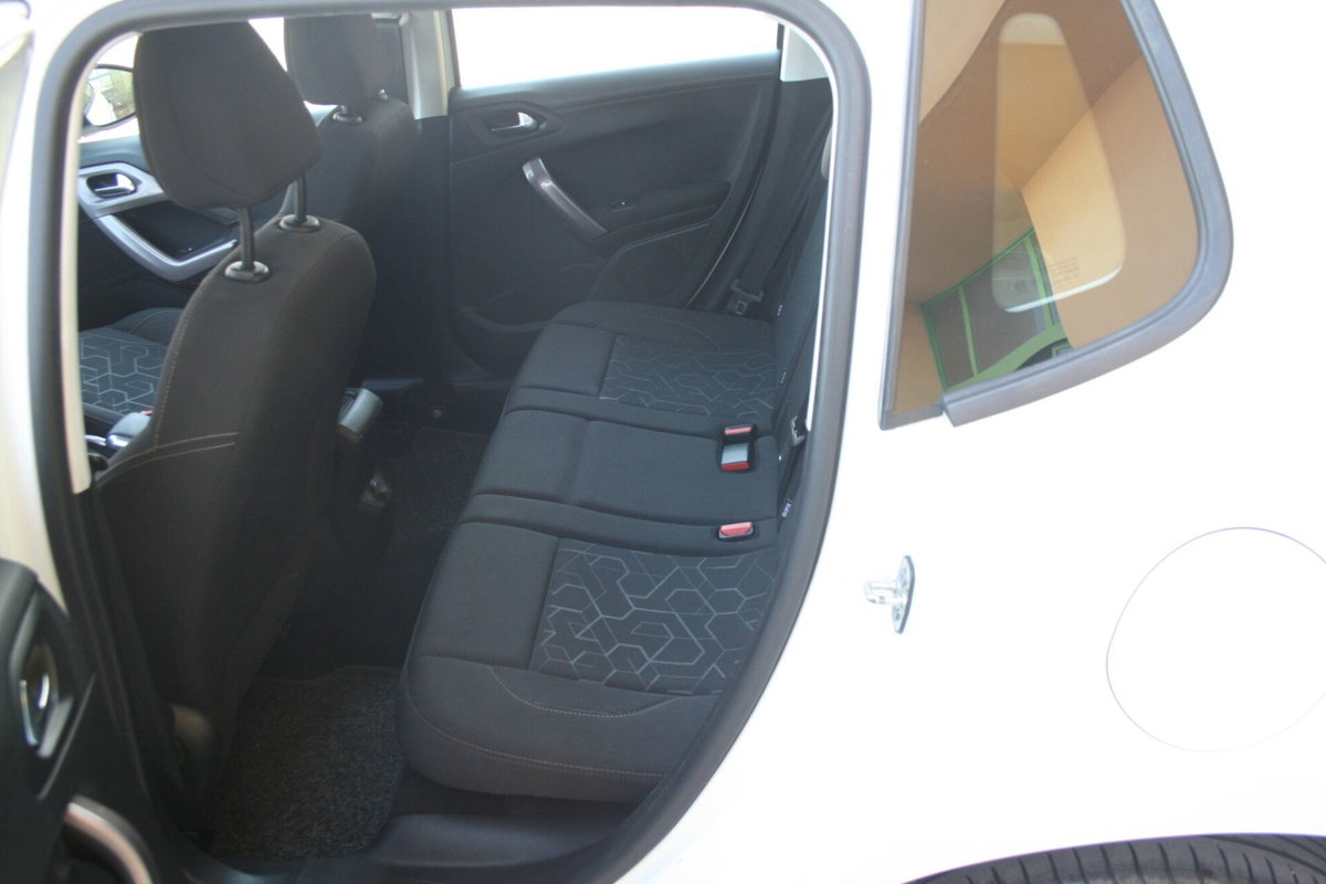 Peugeot 2008 HDi 68CV Active (14)