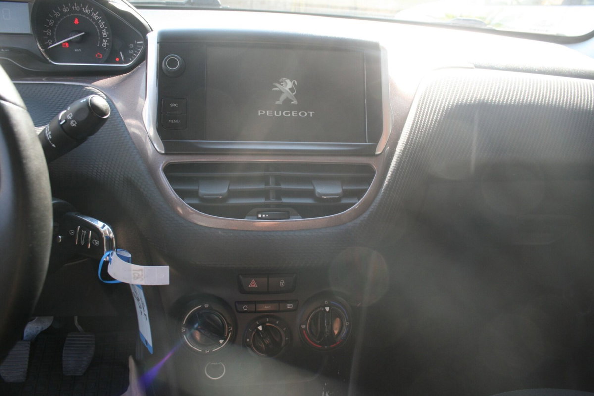 Peugeot 2008 HDi 68CV Active (7)