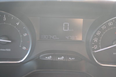 Peugeot 2008 HDi 68CV Active (9)