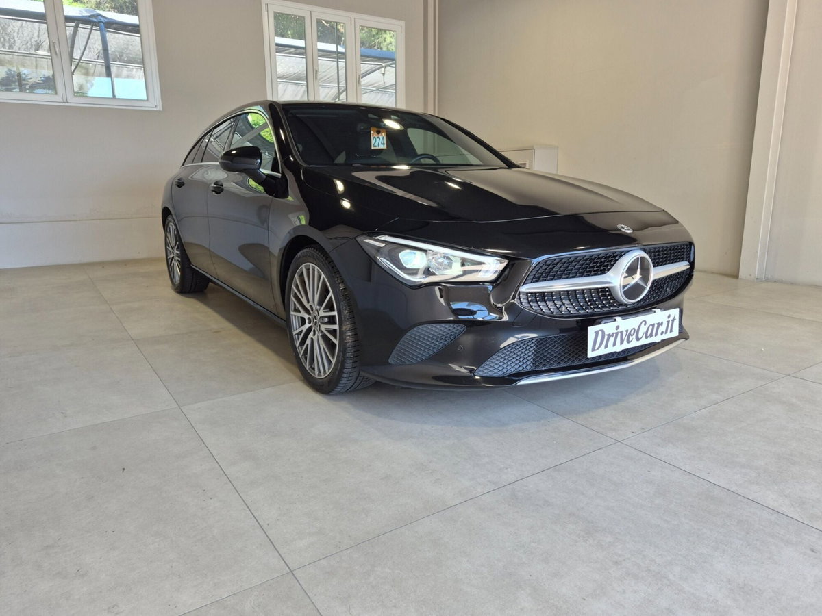 Mercedes-Benz CLA Shooting Brake 200 d Automatic Shooting Brake Sport (6)