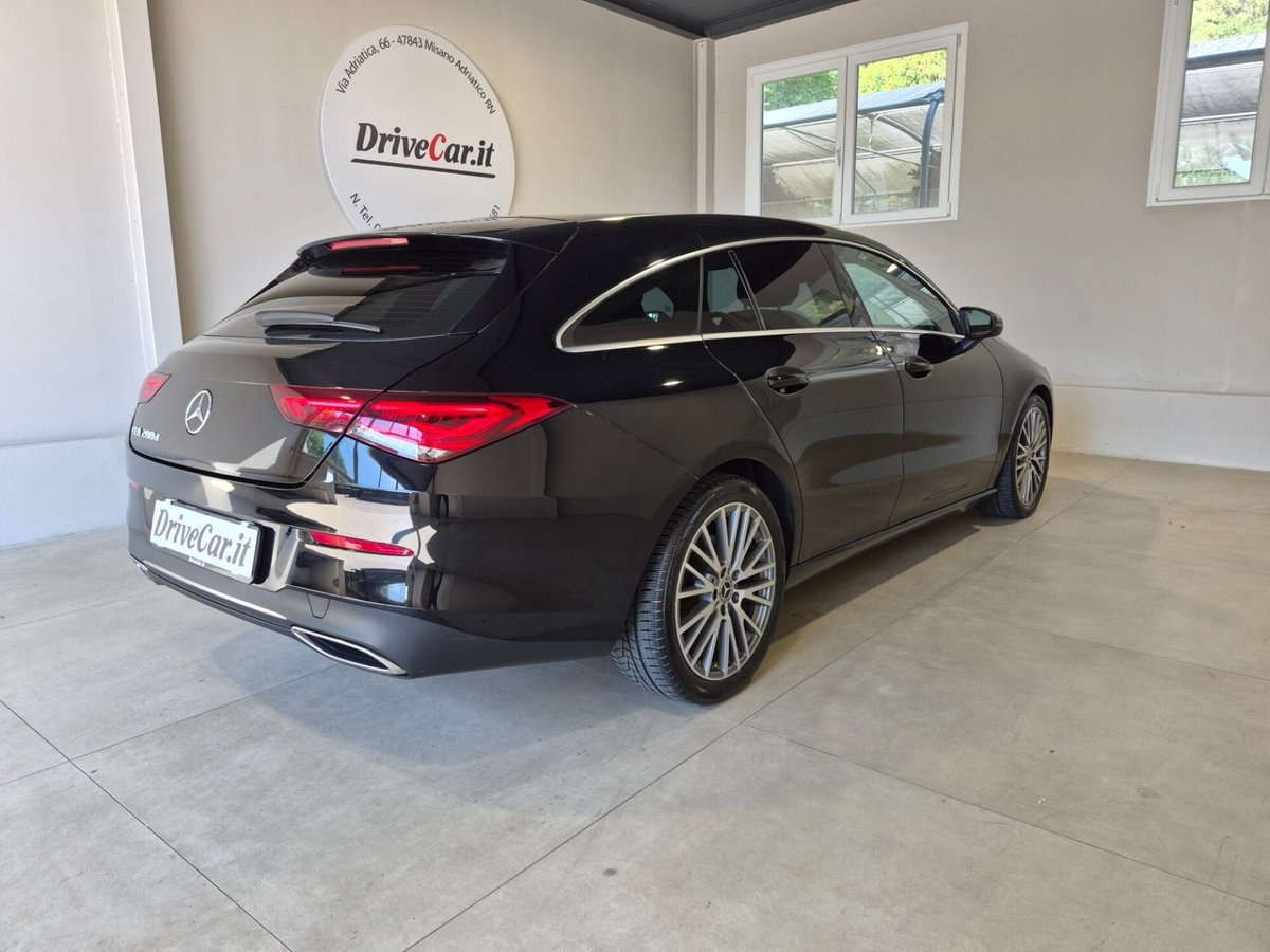 Mercedes-Benz CLA Shooting Brake 200 d Automatic Shooting Brake Sport (7)