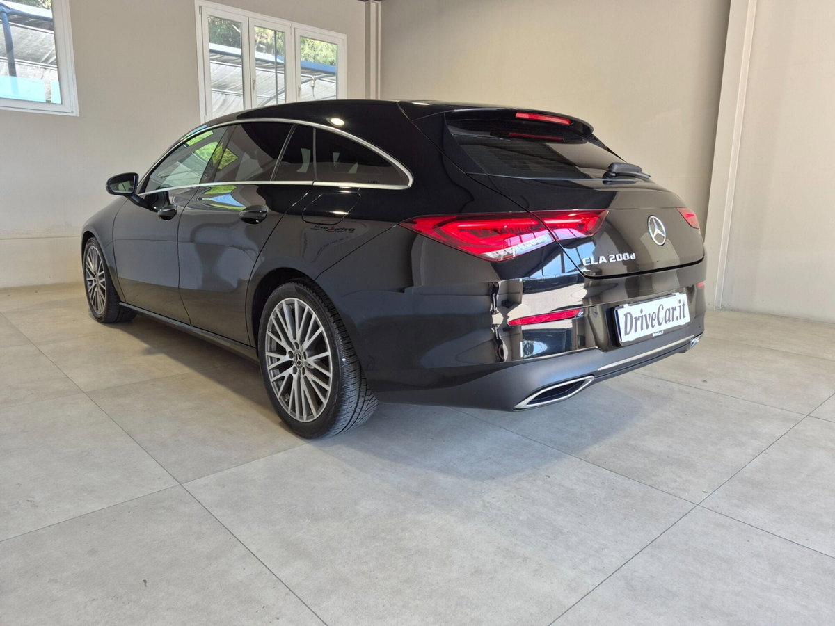 Mercedes-Benz CLA Shooting Brake 200 d Automatic Shooting Brake Sport (9)