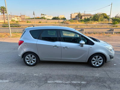Opel Meriva 1.7 CDTI 110CV Cosmo (4)