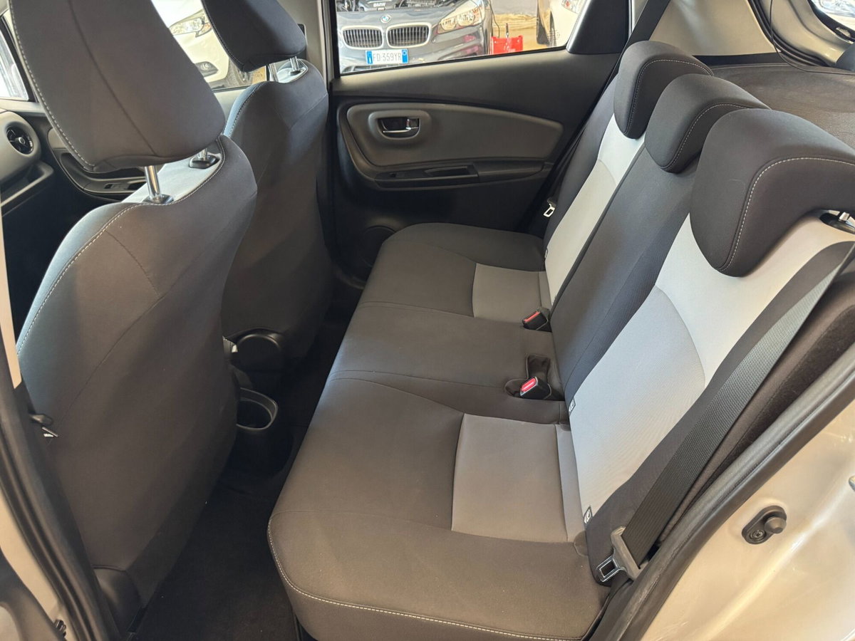 Toyota Yaris 1.5 Hybrid 5 porte Style (10)