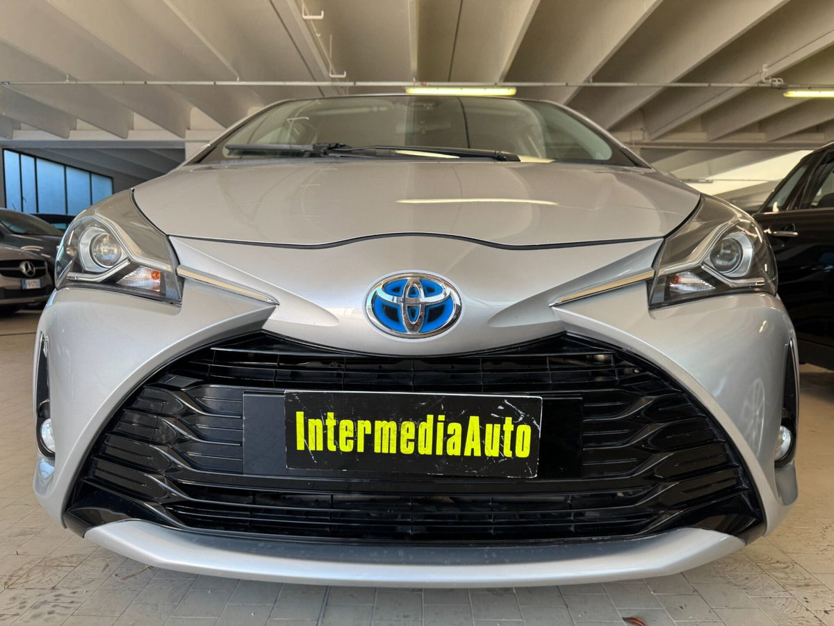 Toyota Yaris 1.5 Hybrid 5 porte Style (2)