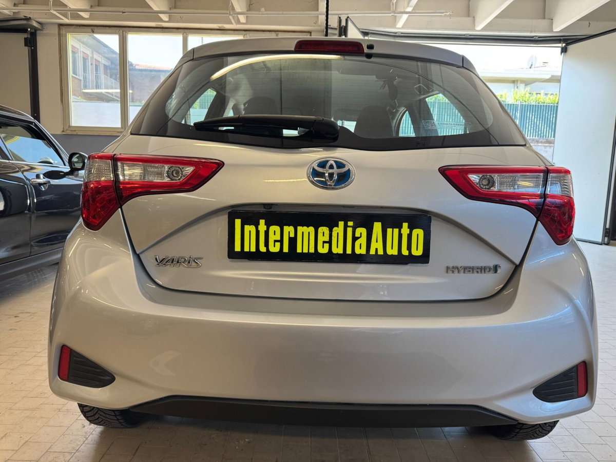 Toyota Yaris 1.5 Hybrid 5 porte Style (4)