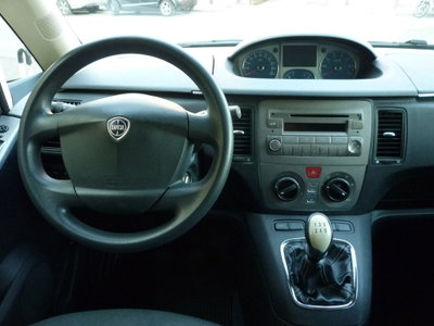 Lancia Musa 1.4 Oro Ecochic GPL (11)