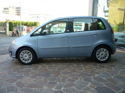 Lancia Musa 1.4 Oro Ecochic GPL (4)