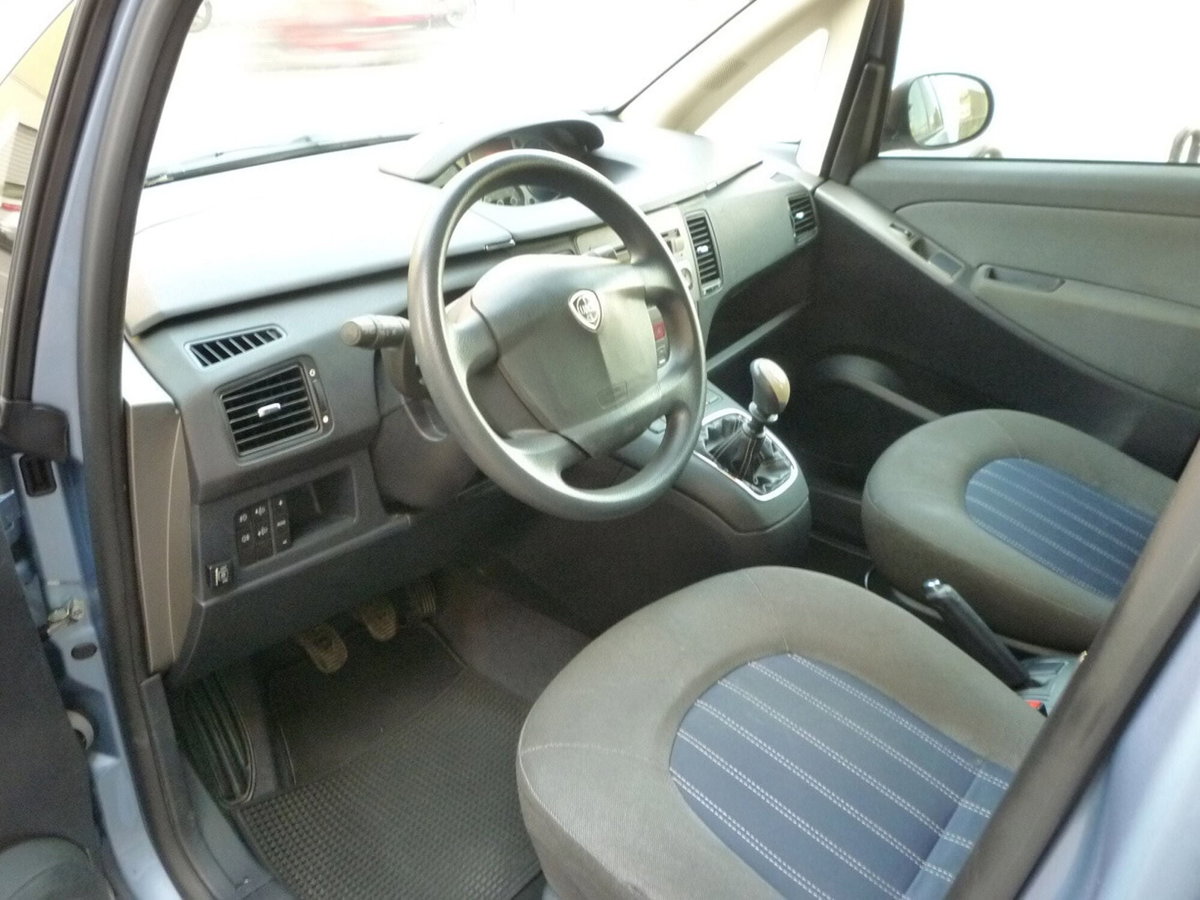 Lancia Musa 1.4 Oro Ecochic GPL (6)