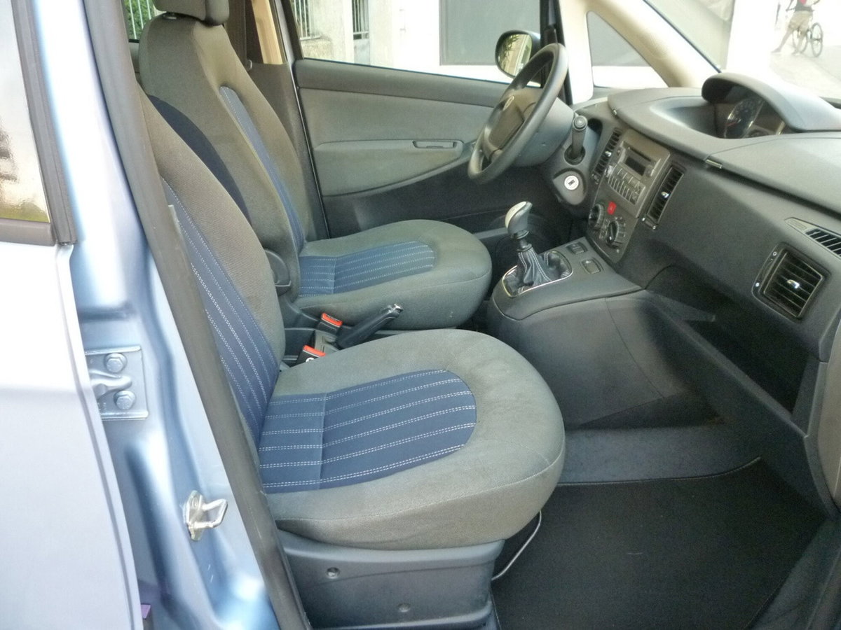 Lancia Musa 1.4 Oro Ecochic GPL (9)