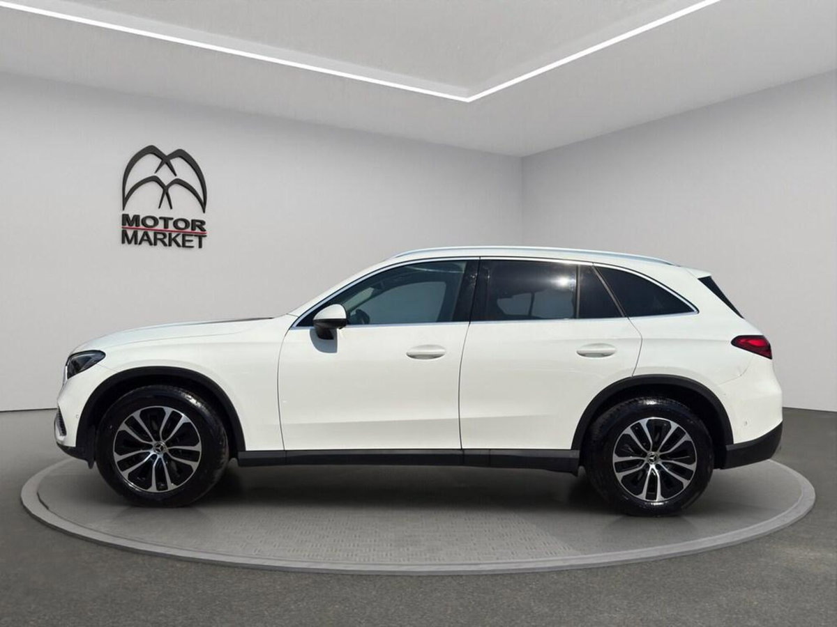 Mercedes-Benz GLC 220 d 4Matic Mild Hybrid AMG Advanced Plus (5)