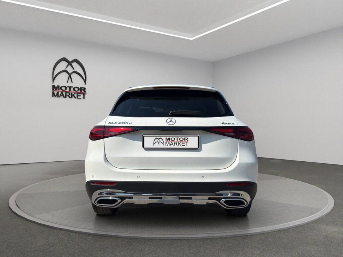 Mercedes-Benz GLC 220 d 4Matic Mild Hybrid AMG Advanced Plus (6)