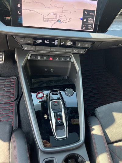 Audi S3 Sportback 2.0 tfsi quattro s-tronic (11)