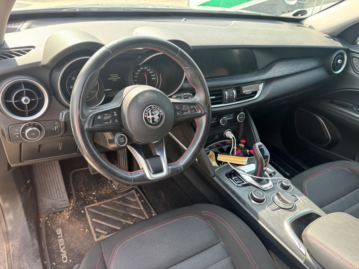 Alfa Romeo Stelvio Stelvio 2.2 Turbodiesel 190 CV AT8 Q4 Super Business (8)