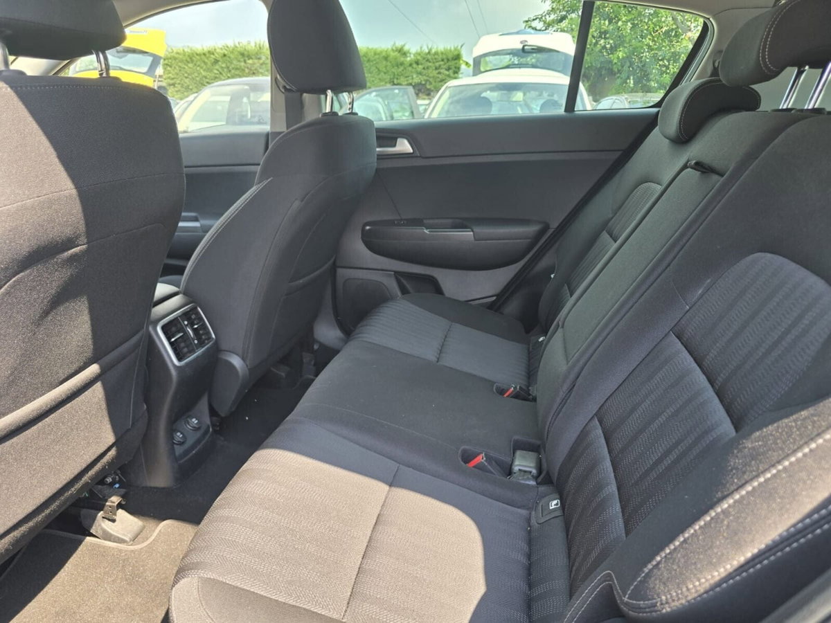 Kia Sportage 1.6 CRDI 136 CV DCT7 2WD Energy (16)