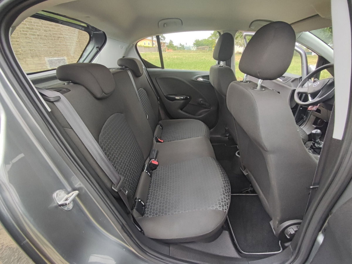 Opel Corsa 1.2 5 porte b-Color (16)