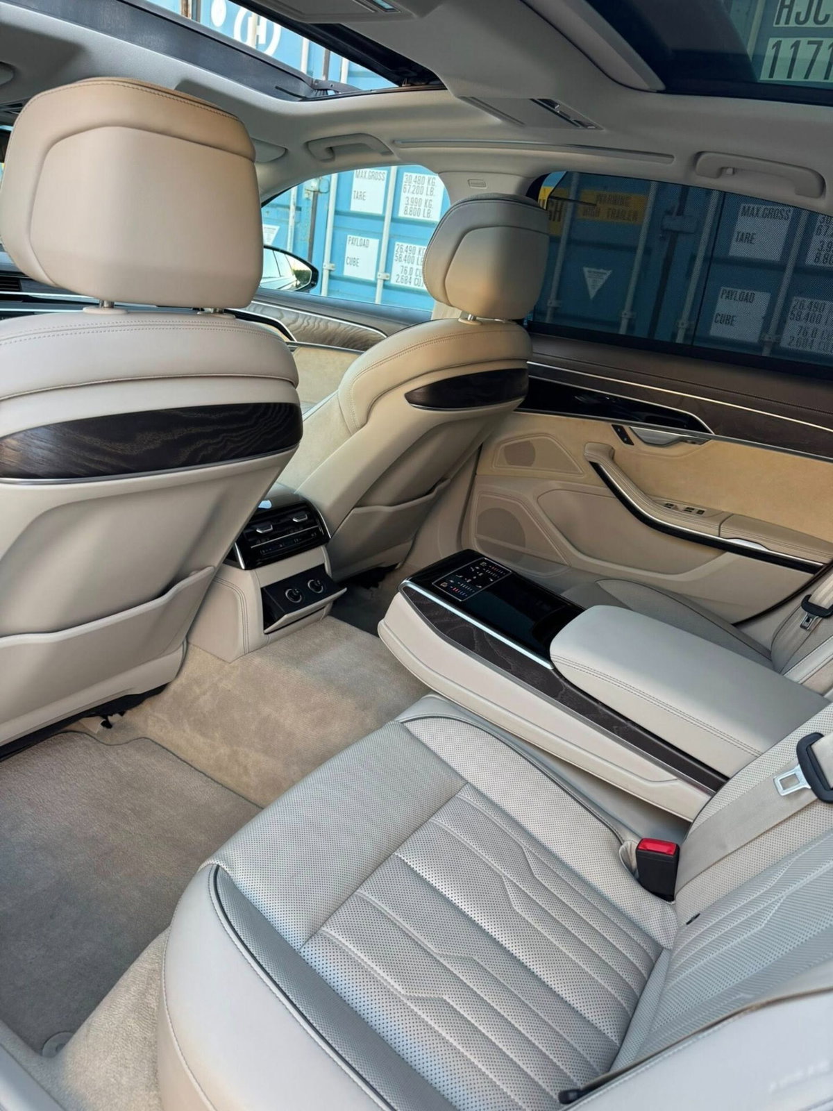 Audi A8 L 60 TDI 4.0 quattro tiptronic (19)