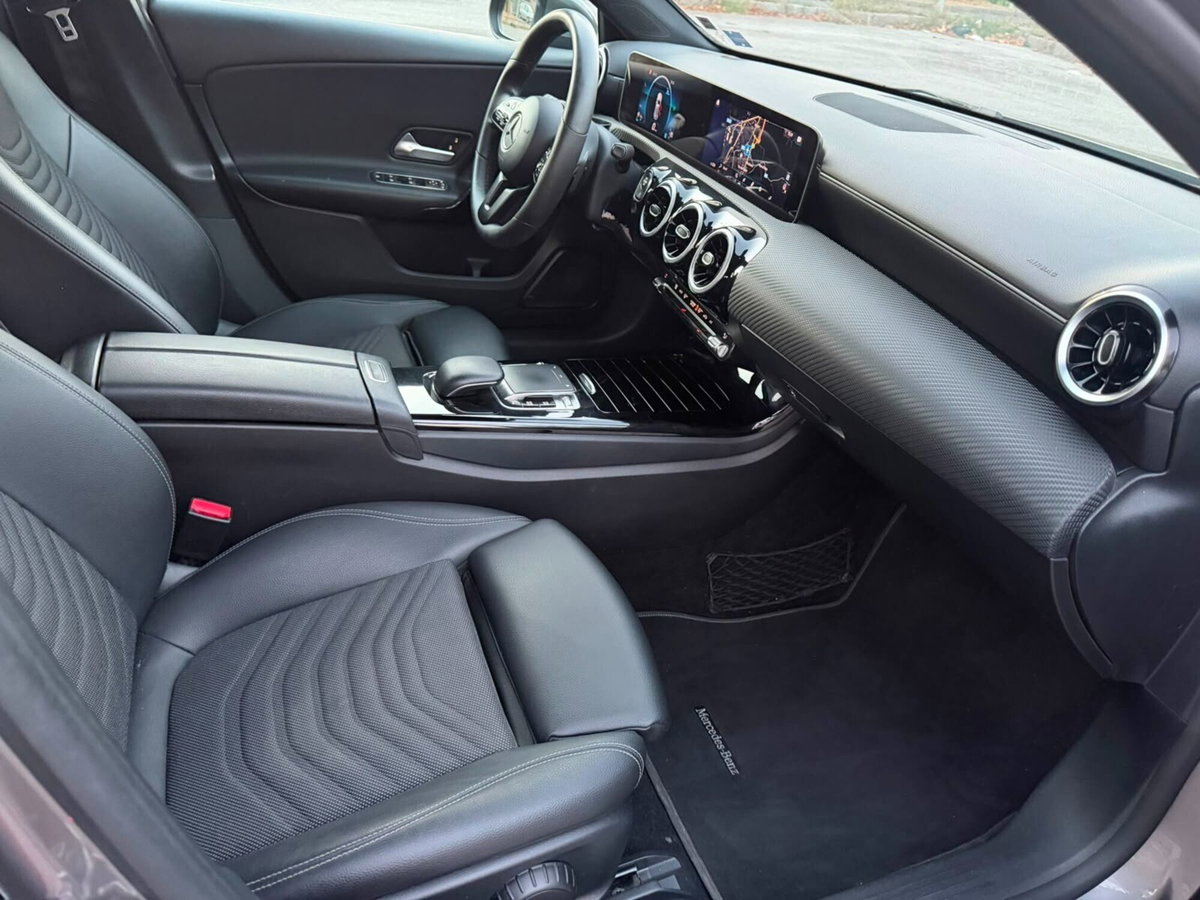 Mercedes-Benz Classe A 180 d Automatic Executive (11)