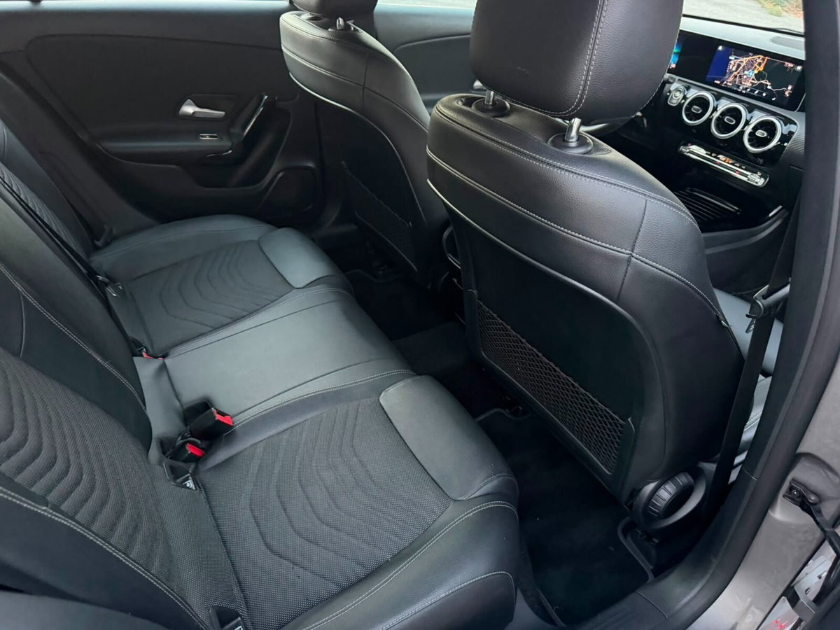 Mercedes-Benz Classe A 180 d Automatic Executive (9)