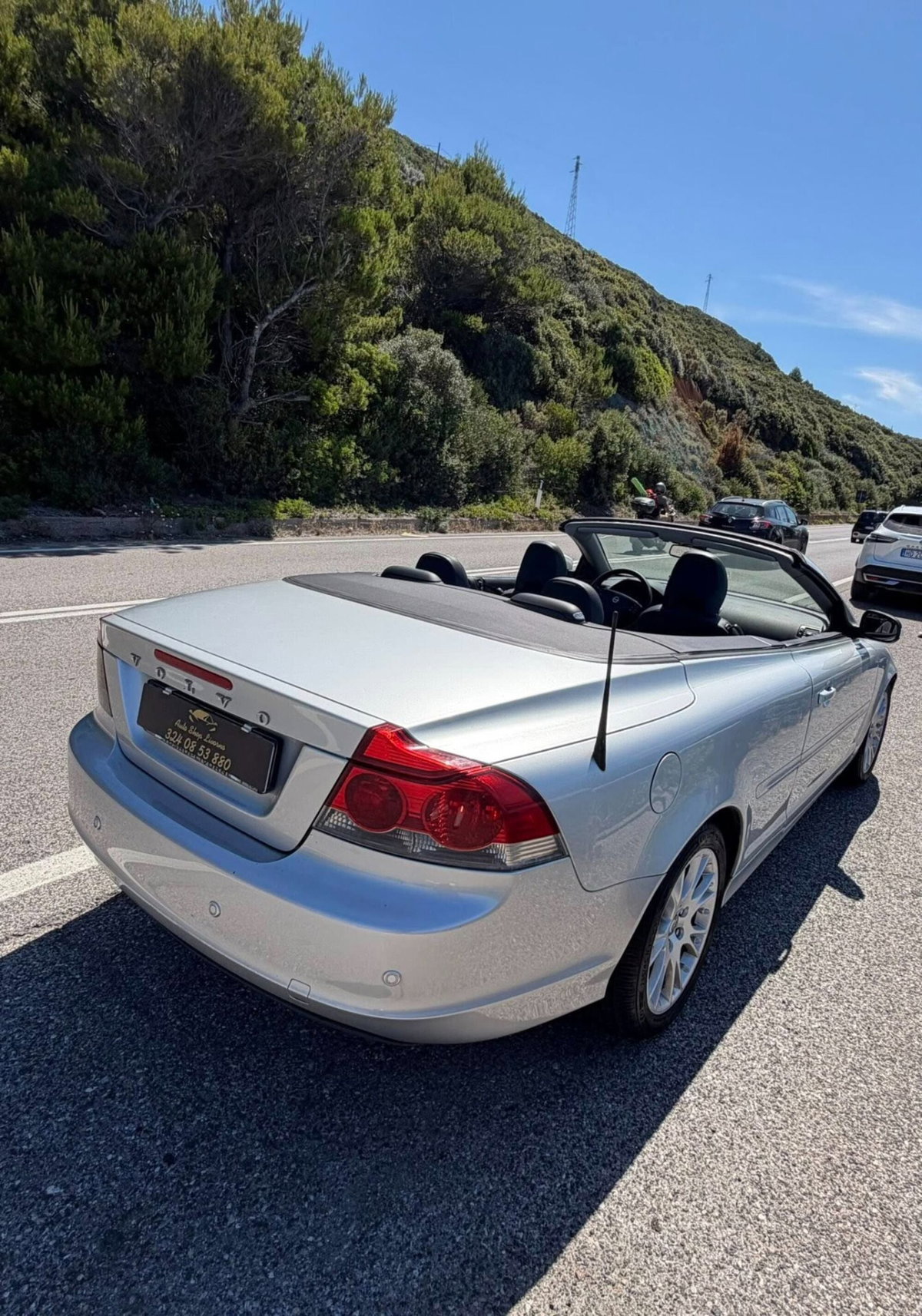 Volvo C70 2.0 D Summum (2)