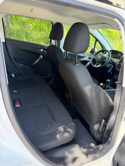 Peugeot 2008 100 Black Matt (16)