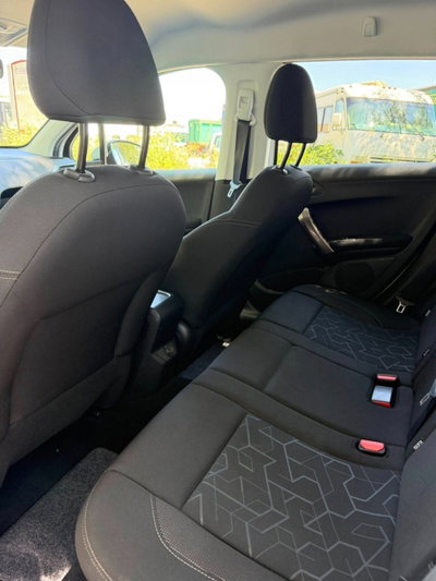 Peugeot 2008 100 Black Matt (18)