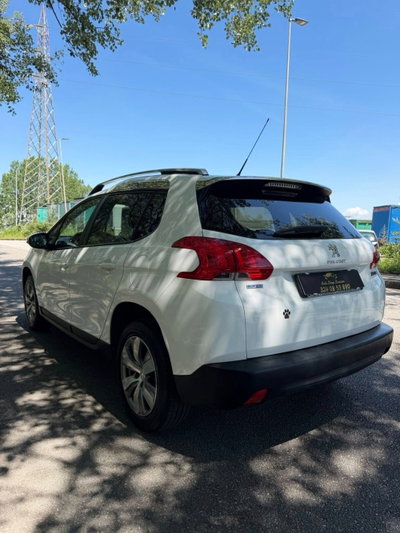 Peugeot 2008 100 Black Matt (2)