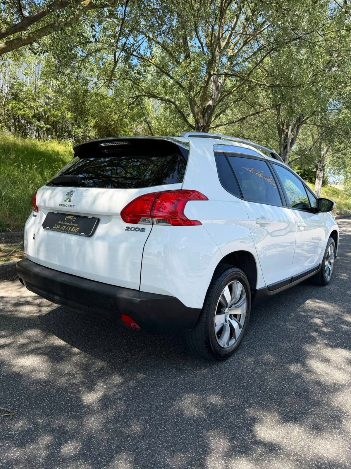 Peugeot 2008 100 Black Matt (4)