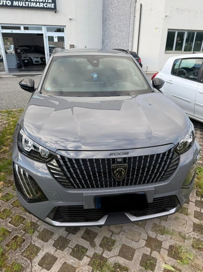 Peugeot 2008 1.2 turbo Allure 100cv (2)