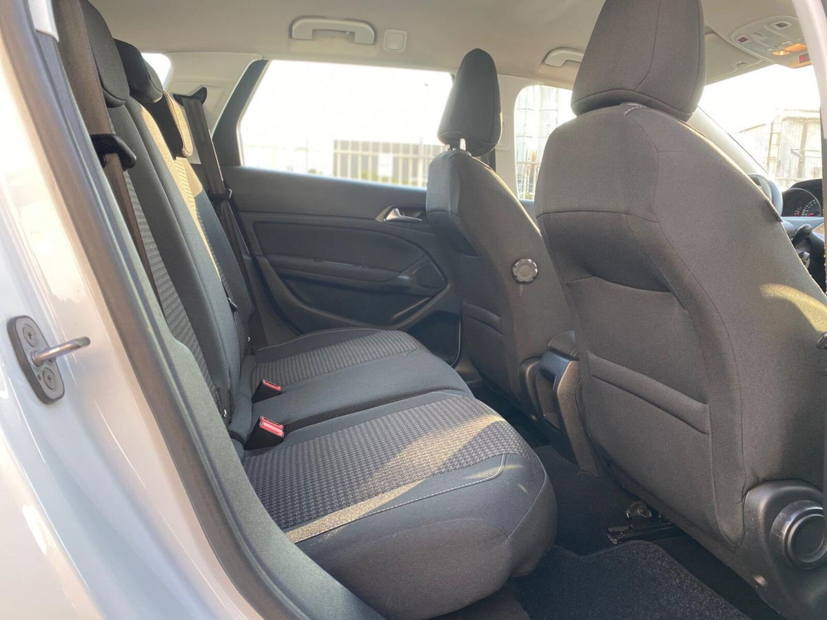 Peugeot 308 BlueHDi 130 S&S GT Line (10)