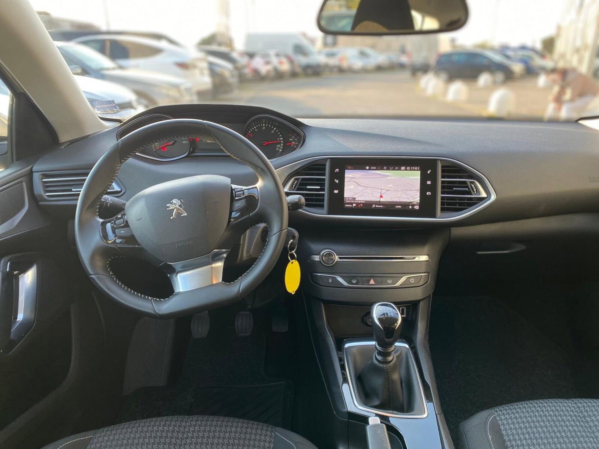 Peugeot 308 BlueHDi 130 S&S GT Line (11)